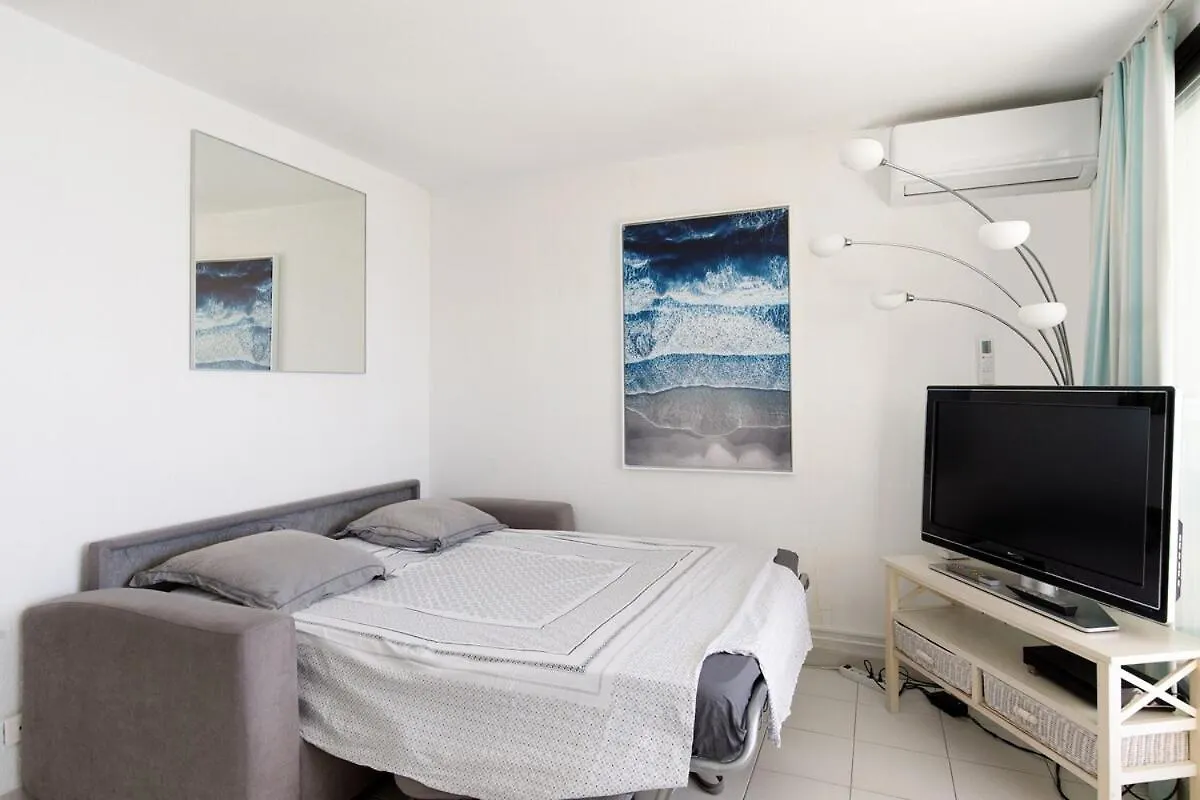 Suite 842 - Vue Mer-Terrasse-Plage-Clim-Parking Cannes Apartman