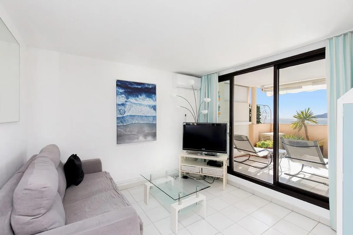 Suite 842 - Vue Mer-Terrasse-Plage-Clim-Parking Cannes